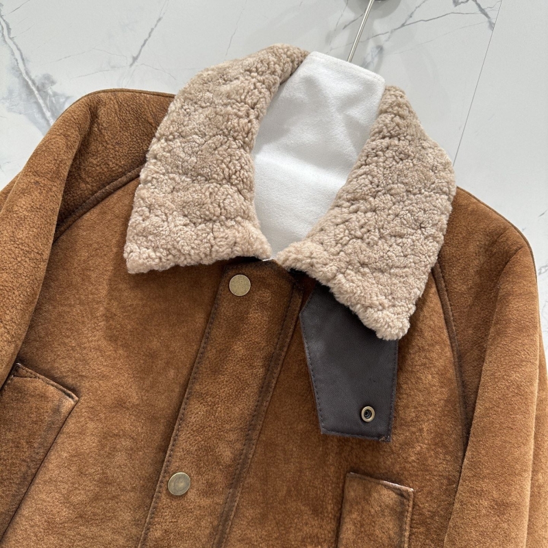 Pra*a outwear